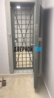 Дверь в комнату хранения оружия (КХО)