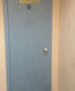 Финская дверь серого цвета