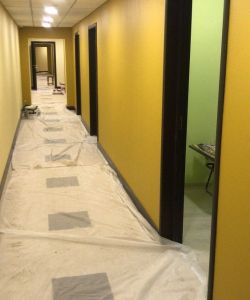 Гладкая пластиковая влагостойкая дверь Aquadoor венге