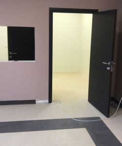 Гладкая пластиковая влагостойкая дверь Aquadoor венге