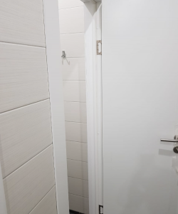 Пластиковая белая сантехническая влагостойкая дверь Aquadoor