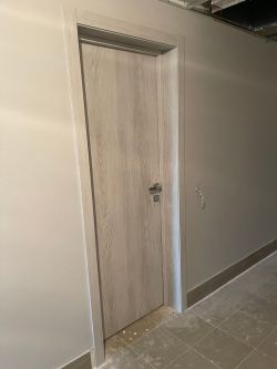 Композитная дверь POSEIDON с алюминиевой кромкой по 4-ем сторонам в цвете Дуб шале
