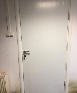 Пластиковая влагостойкая дверь Aquadoor в белом цвете