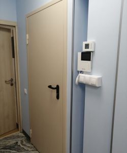 Рентгенозащитная дверь RAL 1014 со свинцовым эквивалентом 1.5 pb