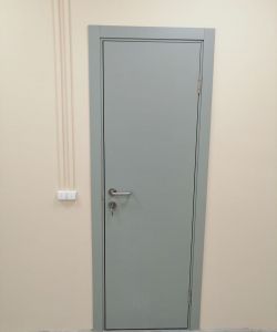 Гладкая серая медицинская дверь Aquadoor