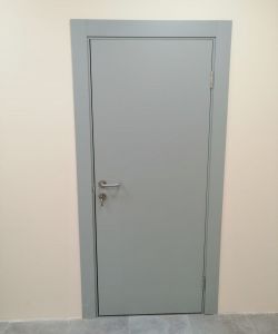 Гладкая серая медицинская дверь Aquadoor