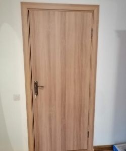 Дверь Aquadoor в цвете песочный дуб